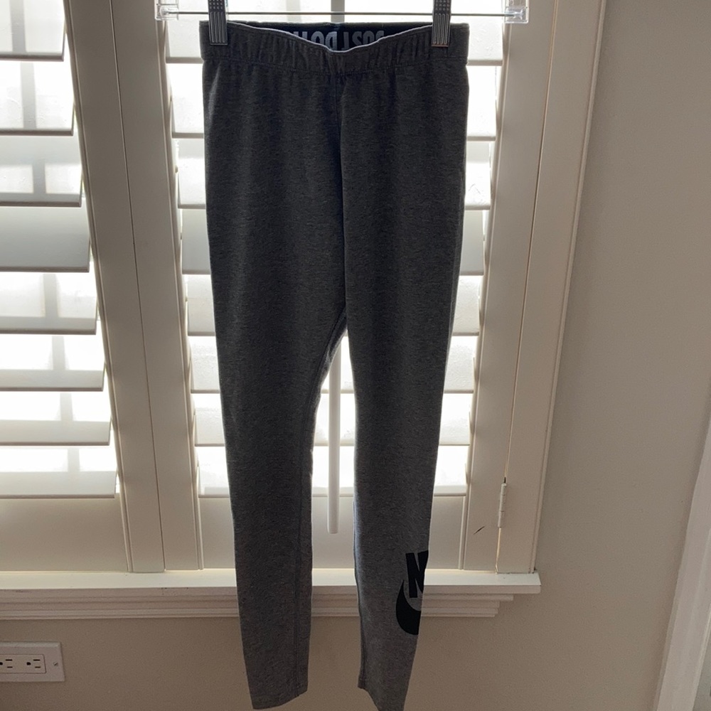 Nike size extra small leggings